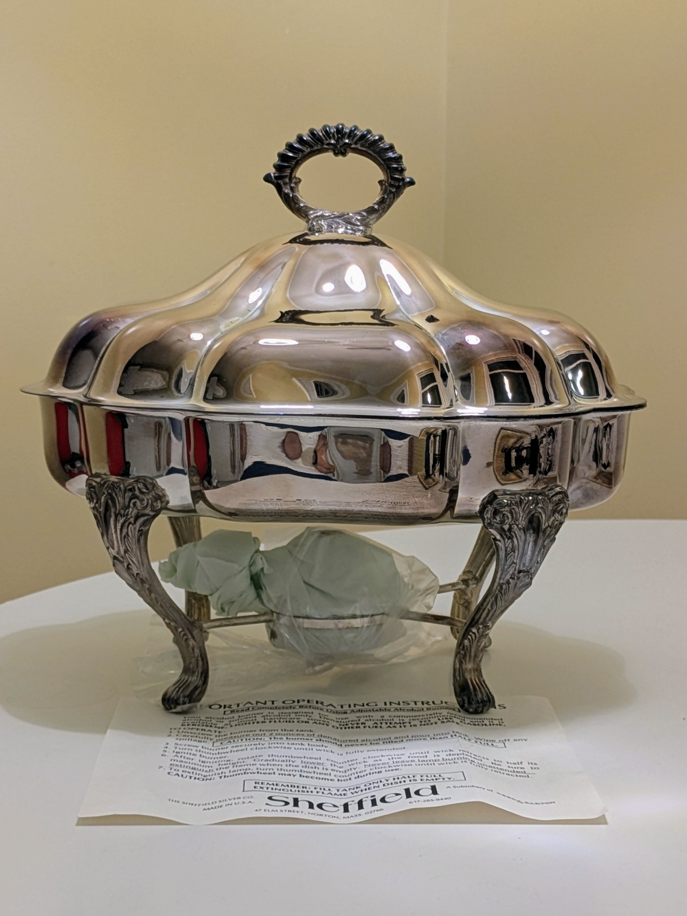 Sheffield Silver Plated Scalloped Chafing Server Warming Dish